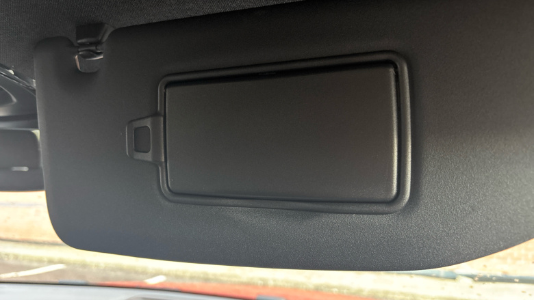 Volvo XC40 2.0 B4P Plus Dark 5dr Auto Petrol Estate